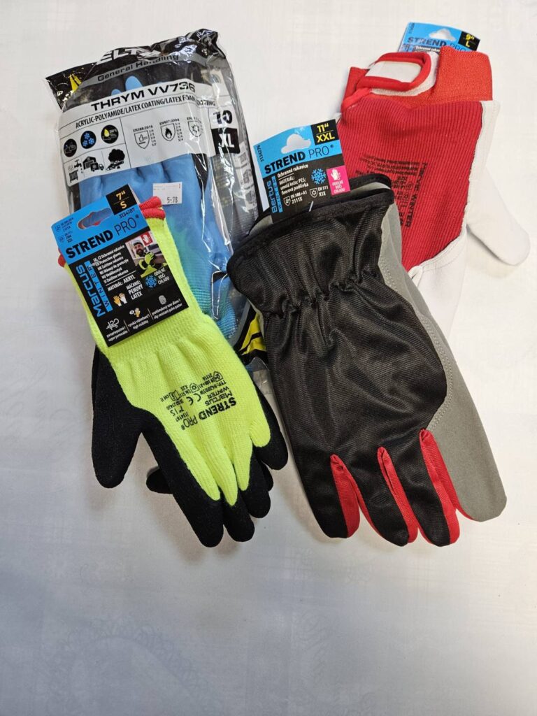 Rukavice rôznych farieb a materiálov, vrátane čiernych, žltých a červených, s označením STREND PRO a balením v pozadí.